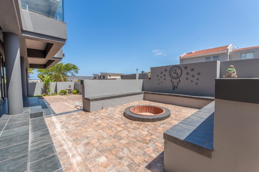 7 Bedroom Property for Sale in Myburgh Park Western Cape